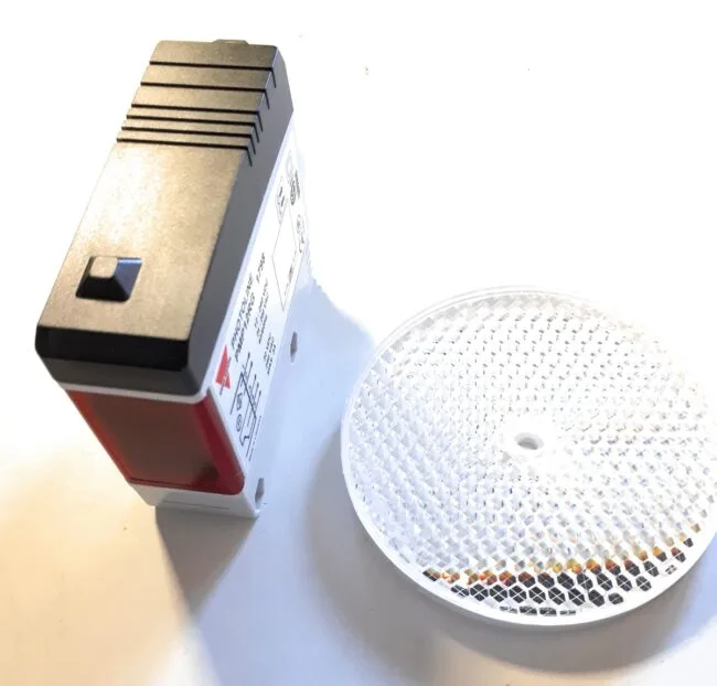 Fotocélula de reflexión Carlo Gavazzi PMP12RG - Imagen 2